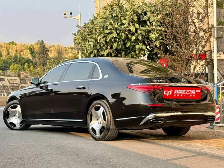 Фото 4 - Mercedes-Benz Maybach S-Class
