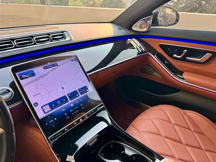 Фото 9 - Mercedes-Benz Maybach S-Class