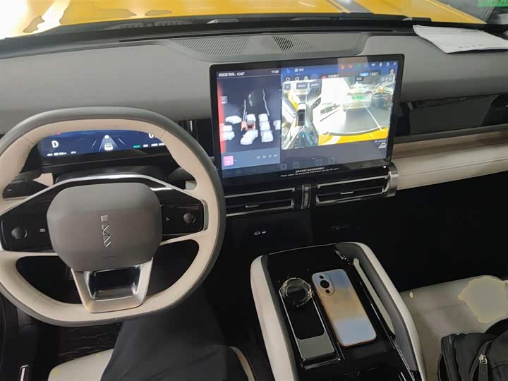 Фото 10 - Chery iCar 03