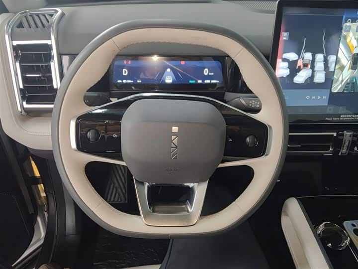 Фото 11 - Chery iCar 03