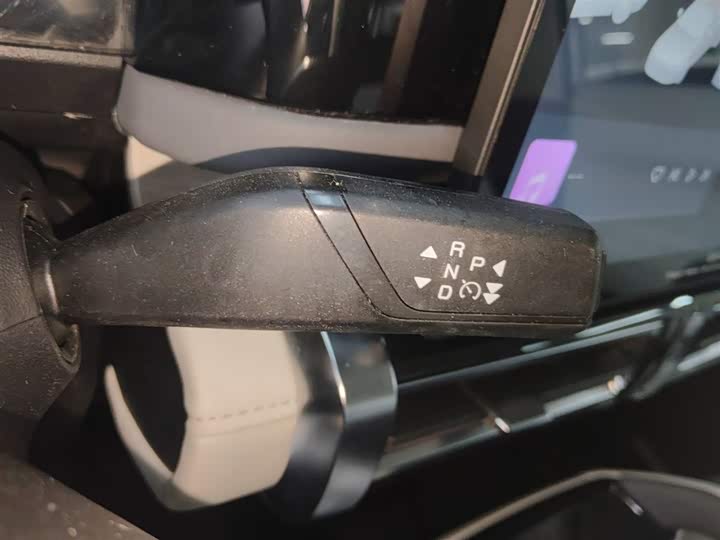 Фото 14 - Chery iCar 03