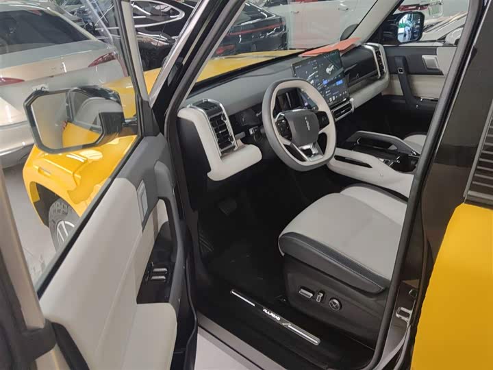 Фото 16 - Chery iCar 03