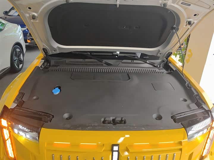 Фото 20 - Chery iCar 03