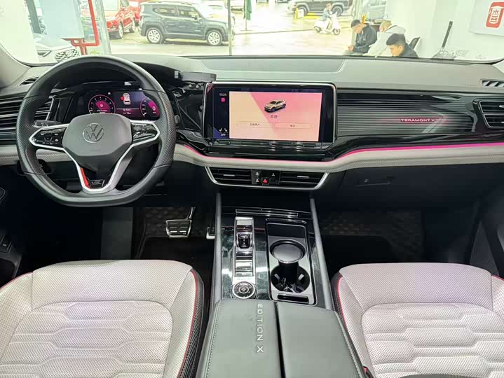 Фото 10 - Volkswagen Teramont X