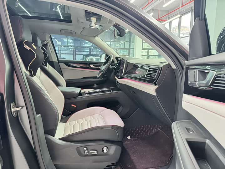 Фото 12 - Volkswagen Teramont X