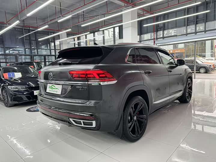 Фото 18 - Volkswagen Teramont X