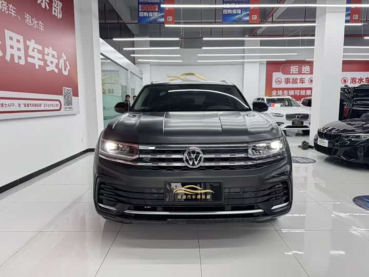 Фото 2 - Volkswagen Teramont X