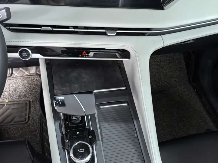 Фото 11 - Changan CS75 Plus