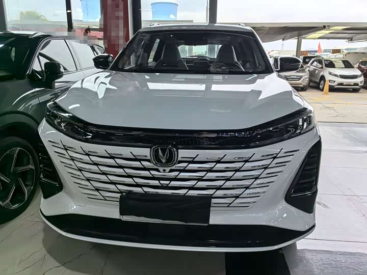 Фото 2 - Changan CS75 Plus