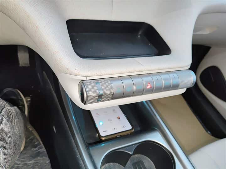 Фото 14 - BYD Dolphin