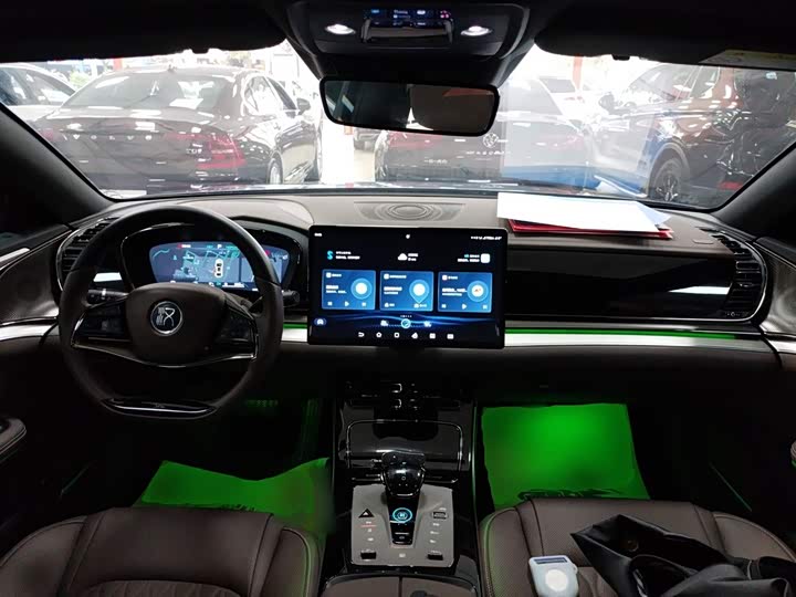 Фото 10 - BYD Han