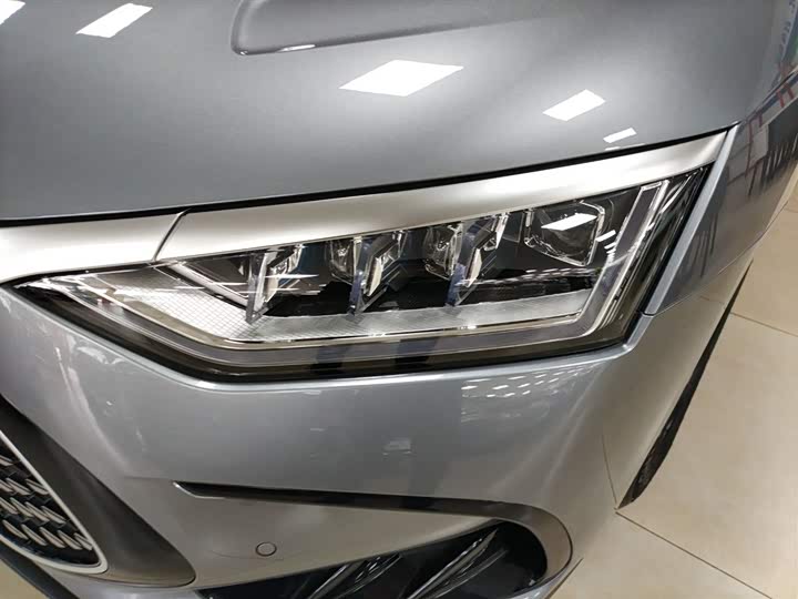 Фото 24 - BYD Han