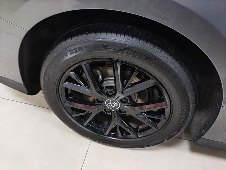 Фото 26 - BYD Han