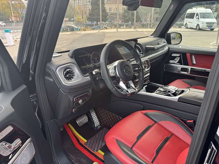 Фото 13 - Mercedes-Benz G-Class AMG