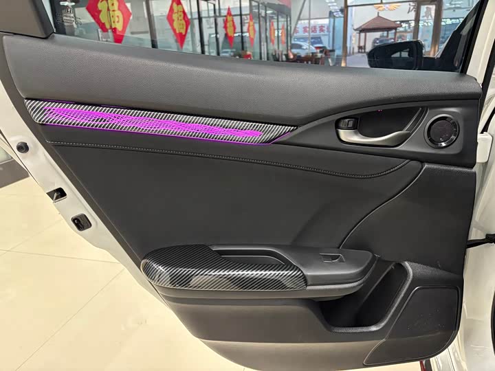 Фото 15 - Honda Civic