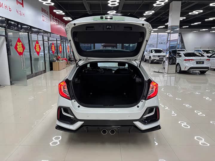 Фото 18 - Honda Civic