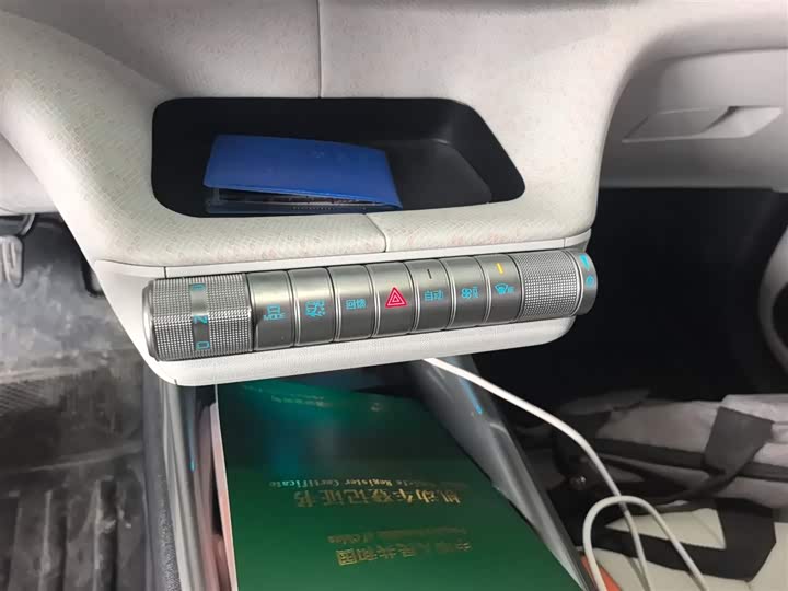 Фото 14 - BYD Dolphin