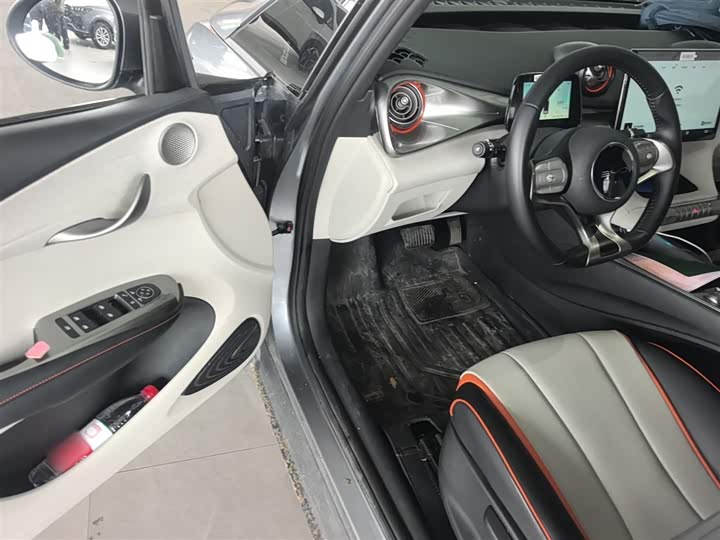 Фото 16 - BYD Dolphin