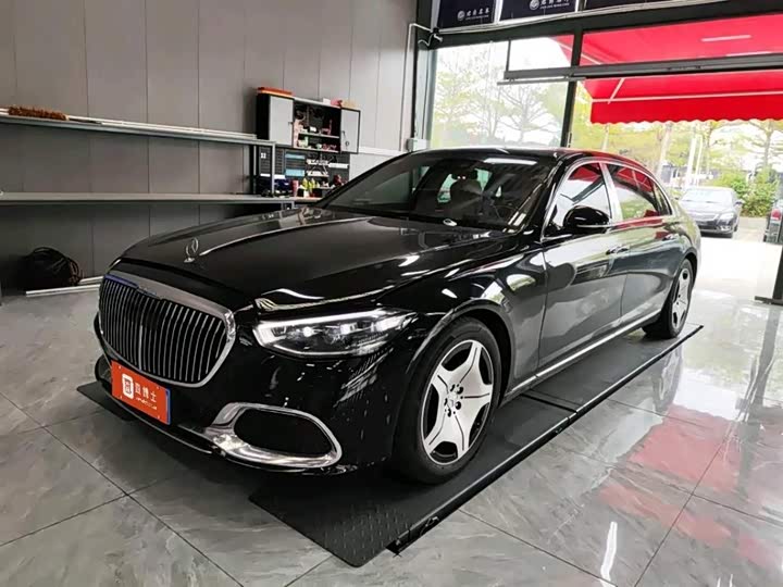 Фото 1 - Mercedes-Benz Maybach S-Class