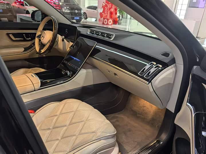 Фото 5 - Mercedes-Benz Maybach S-Class