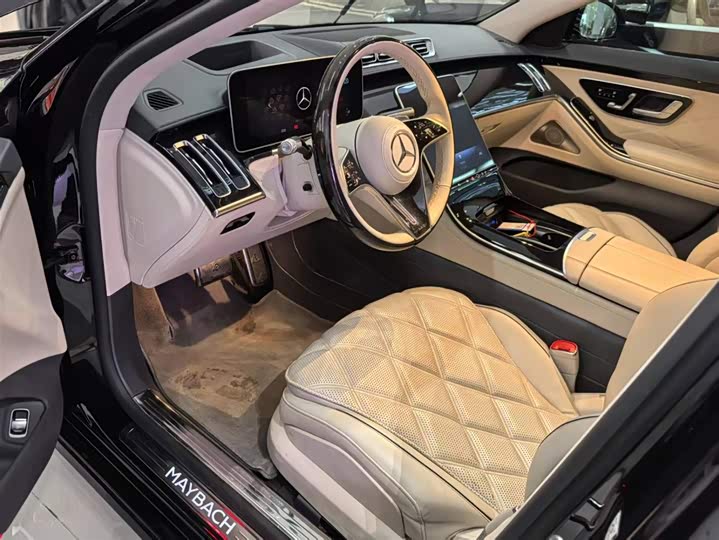 Фото 8 - Mercedes-Benz Maybach S-Class