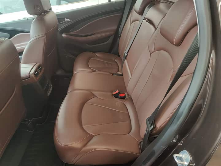 Фото 17 - Buick Envision Plus