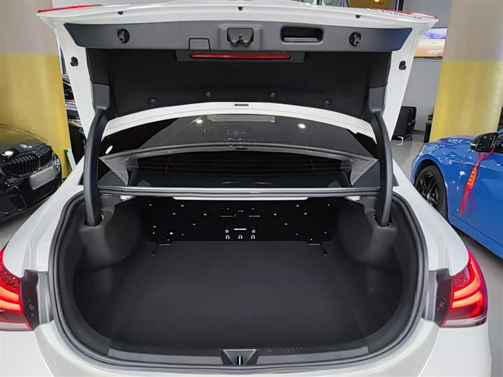 Фото 19 - Mercedes-Benz A-Class