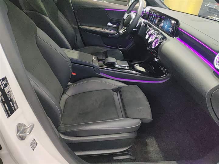 Фото 25 - Mercedes-Benz A-Class