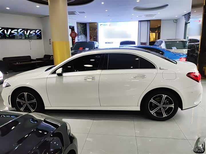 Фото 5 - Mercedes-Benz A-Class