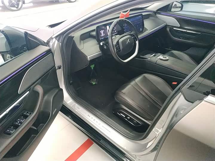 Фото 16 - XPeng P7