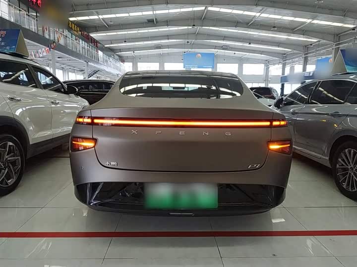 Фото 6 - XPeng P7