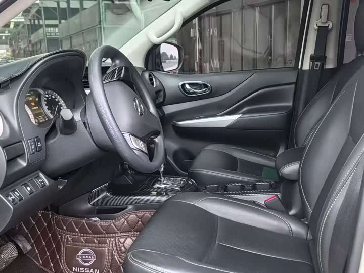 Фото 7 - Nissan Terra