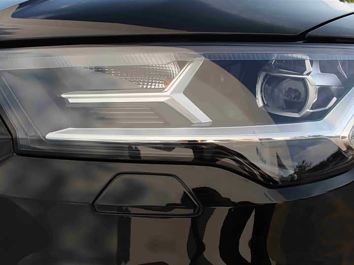 Фото 7 - Audi Q7