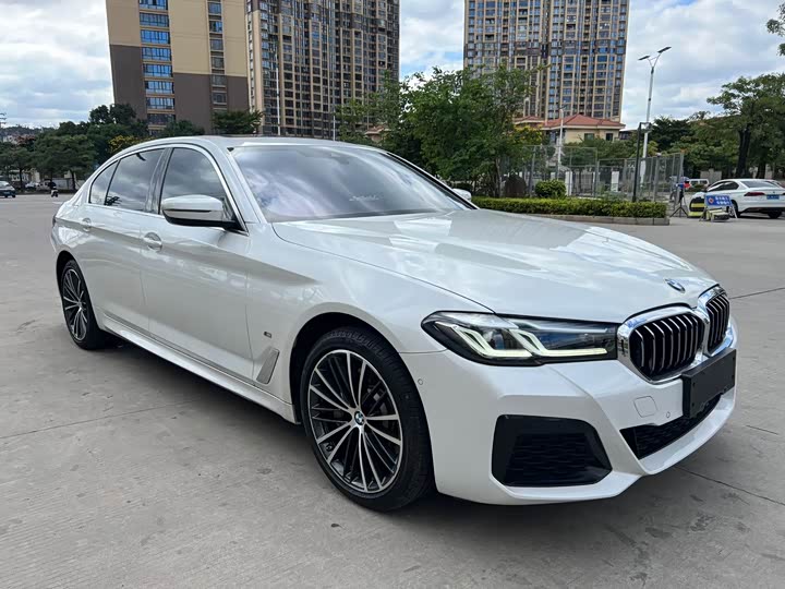 Фото 3 - BMW 5 Series