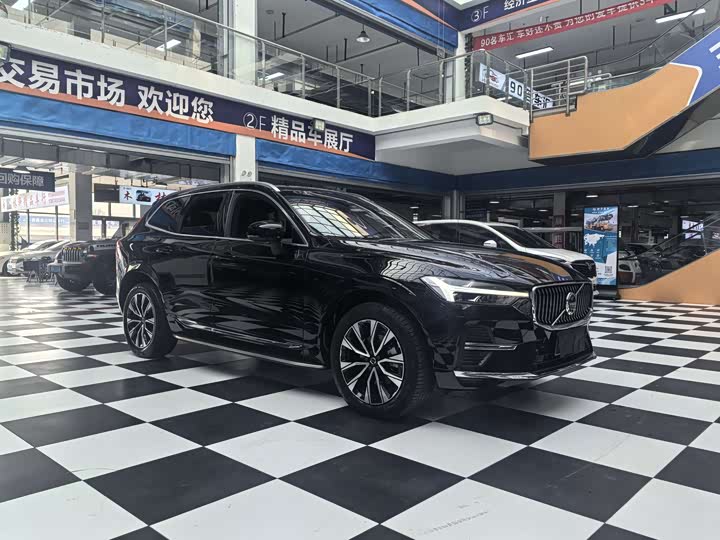 Фото 3 - Volvo XC60