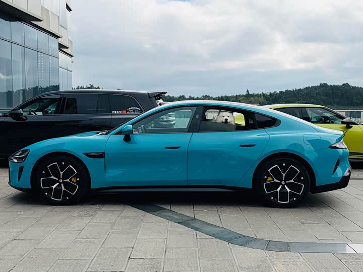 Фото 4 - Xiaomi SU7