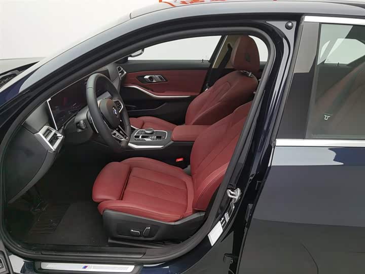 Фото 10 - BMW 3 Series