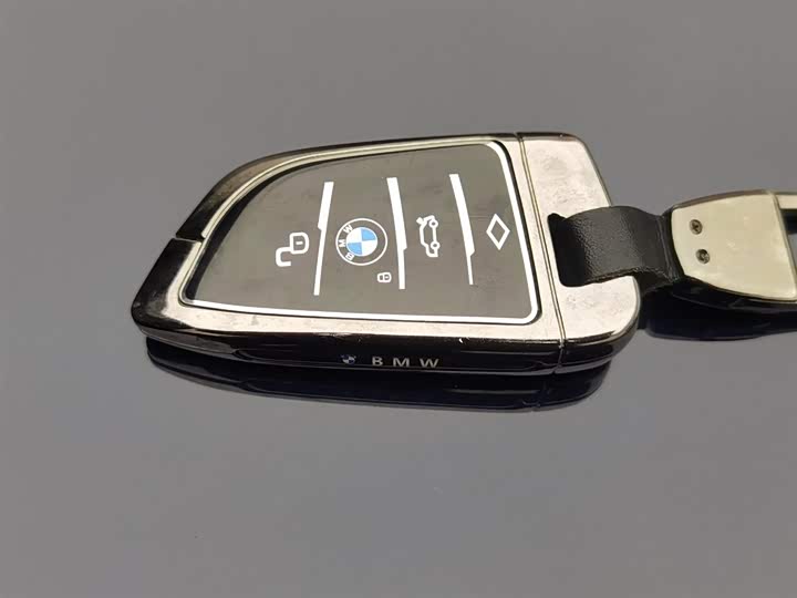 Фото 19 - BMW 3 Series