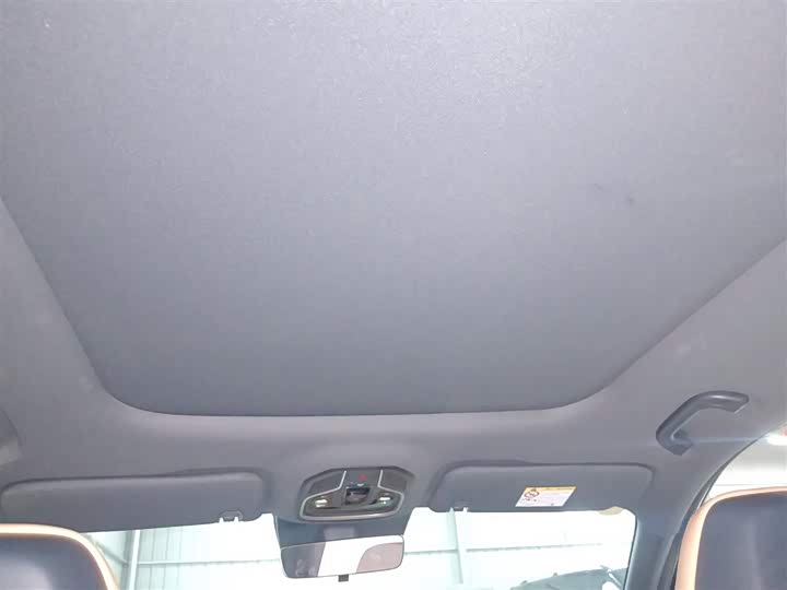 Фото 18 - Geely Galaxy Starship 7