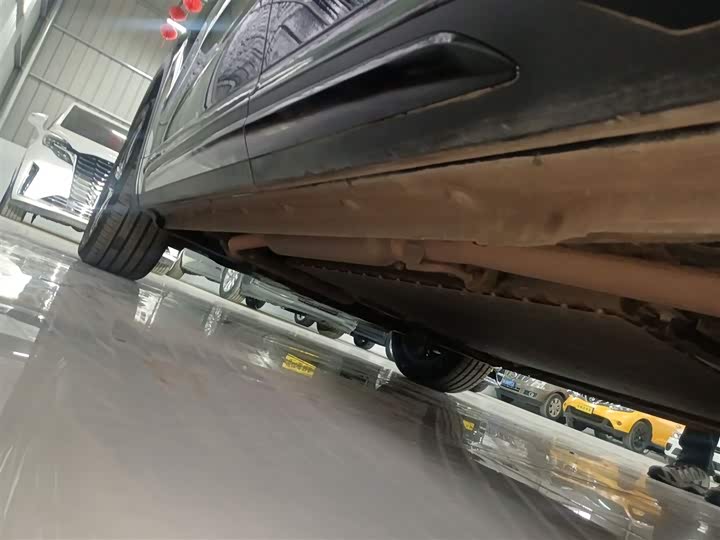 Фото 22 - Geely Galaxy Starship 7