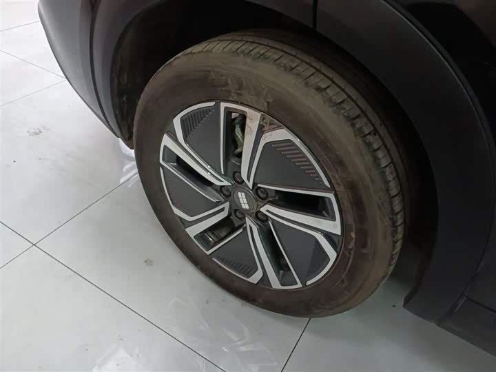 Фото 26 - Geely Galaxy Starship 7