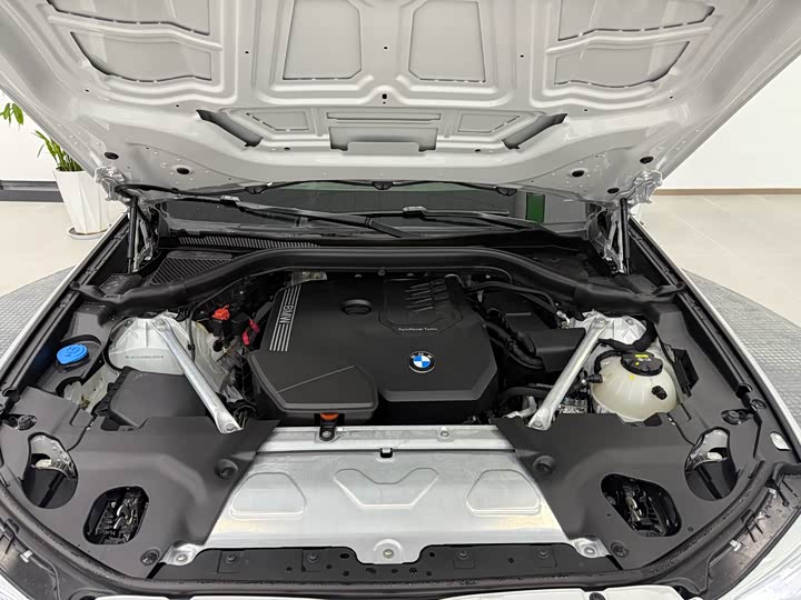 Фото 18 - BMW X3