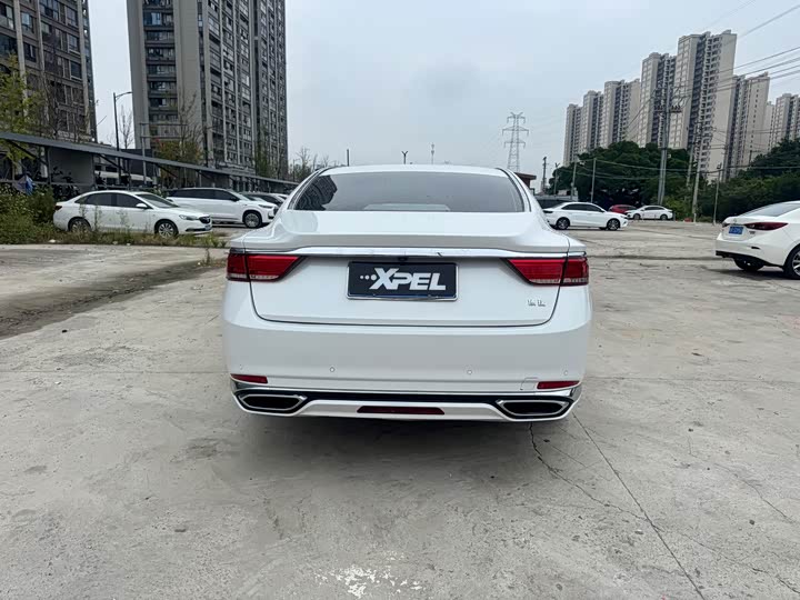 Фото 19 - Geely Emgrand GT