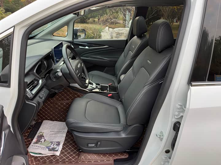 Фото 14 - Maxus G50