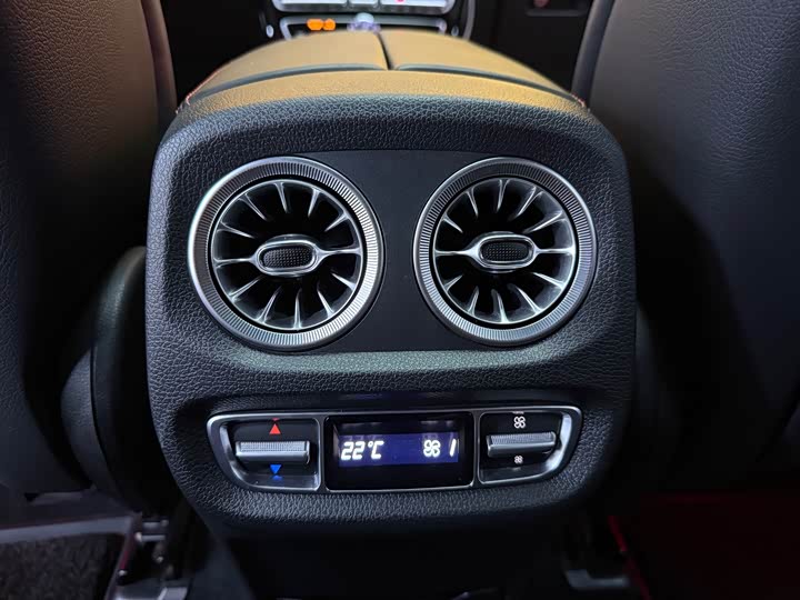 Фото 22 - Mercedes-Benz G-Class AMG