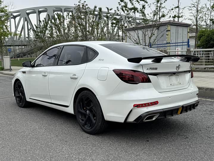 Фото 7 - MG Motor 6