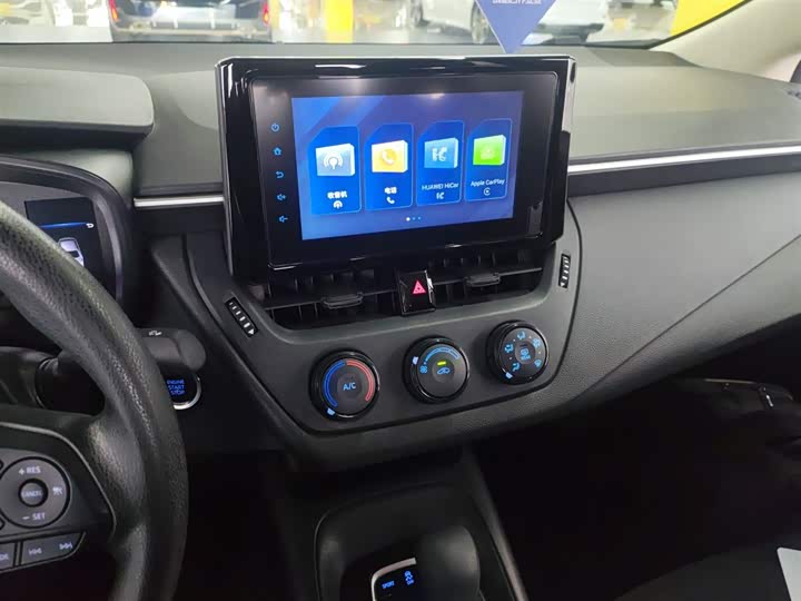 Фото 13 - Toyota Corolla