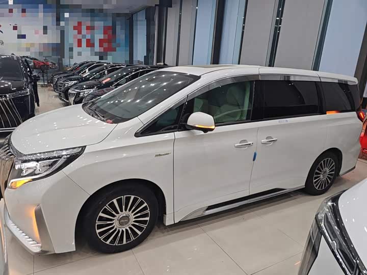 Фото 5 - GAC Trumpchi M8