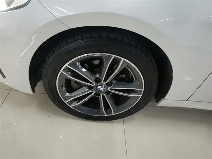 Фото 23 - BMW 1 Series