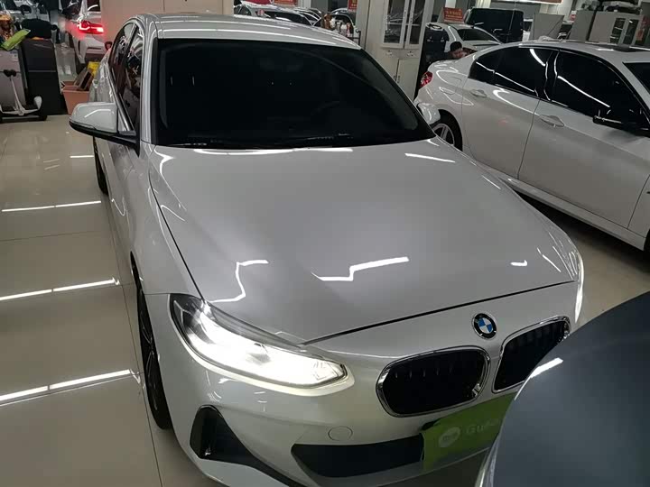 Фото 3 - BMW 1 Series